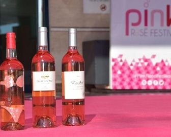 В Каннах прошел Фестиваль розового вина