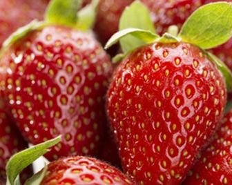 В Байкальске испекли клубничный пирог весом 150 кг